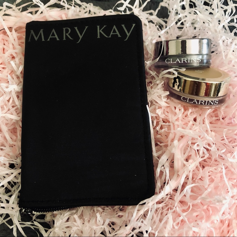 🍊2/$30-Mary Kay & Clarins Make Up Bundle